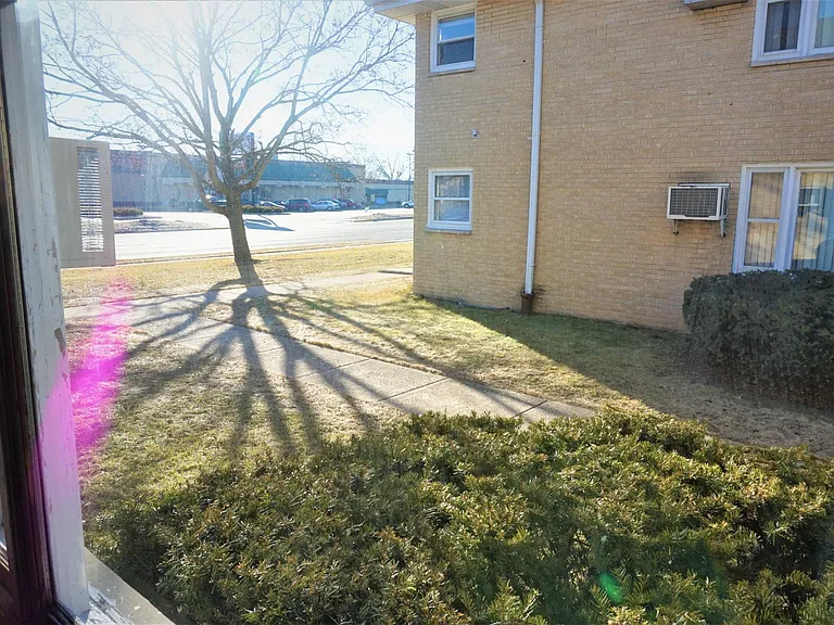 635 N Lake Ave #106 — Photo 11