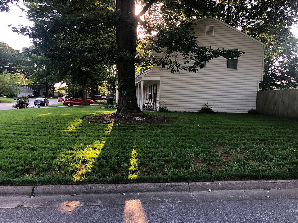 2nd image of 250 Gena Ct