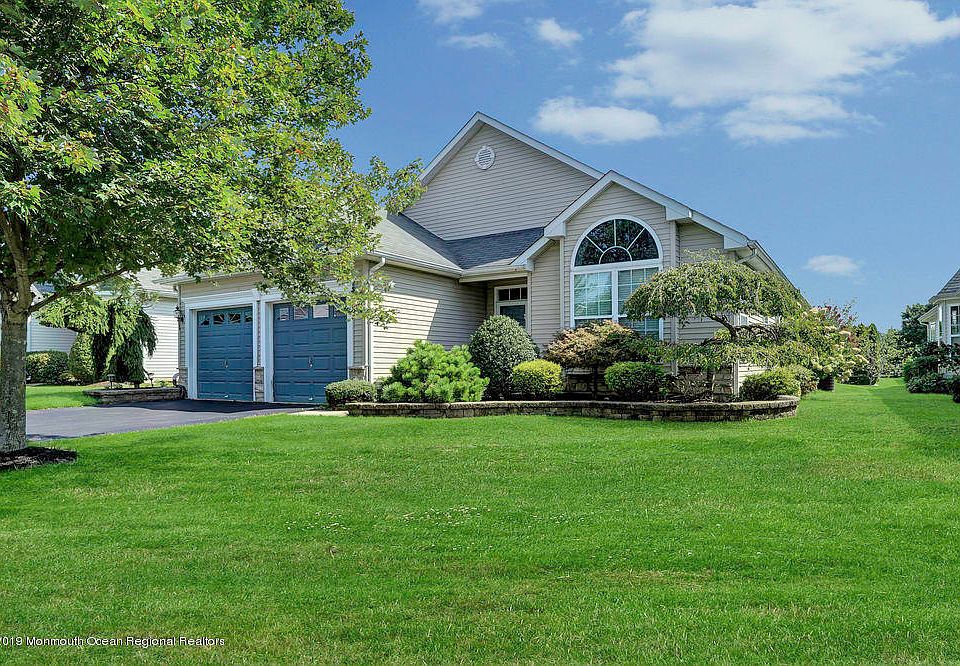 1st image of 107 Enclave Blvd