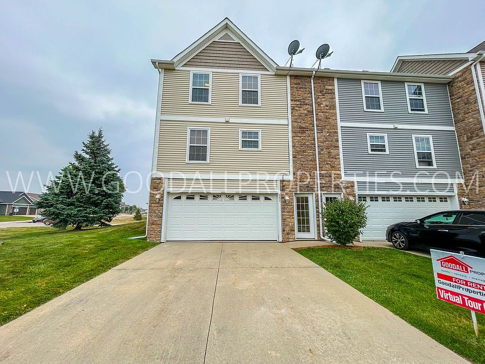 1st image of 391 NE Satinwood