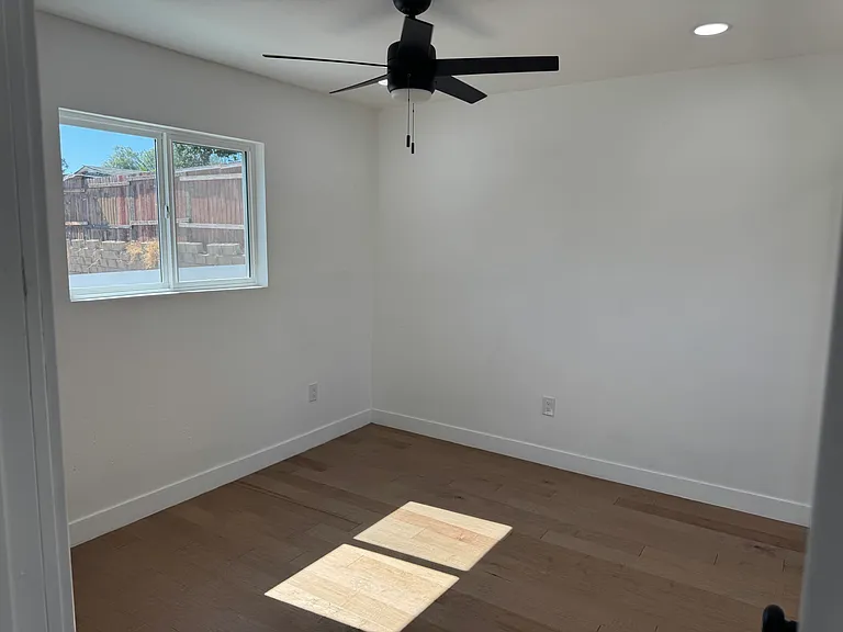 10543 Campbell Ave #4 — Photo 7