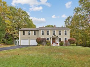 54 Briarwood Dr, New Gloucester, ME 04260