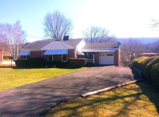 534 Oakhurst Ave, Bluefield, WV 24701