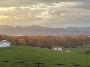 2205 Cunningham Ln, Moorefield, WV 26836