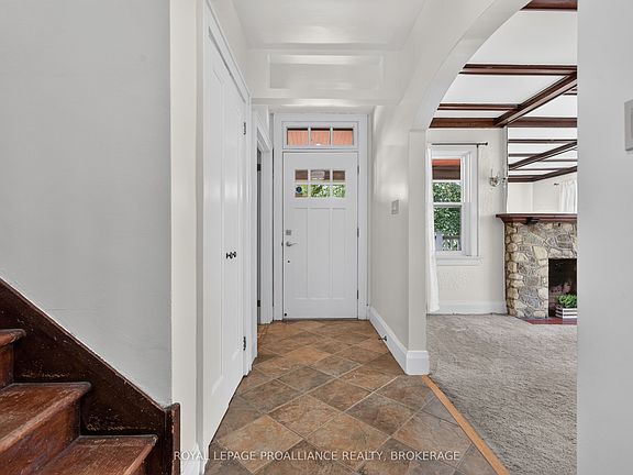 3rd image of 130 Macdonnell St