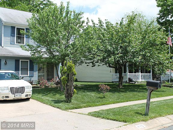 2nd image of 415 Winterberry Dr