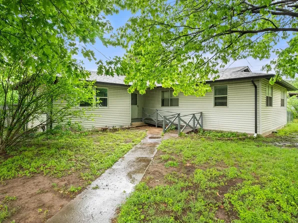 4016 Curry Rd, Arlington, TX 76001