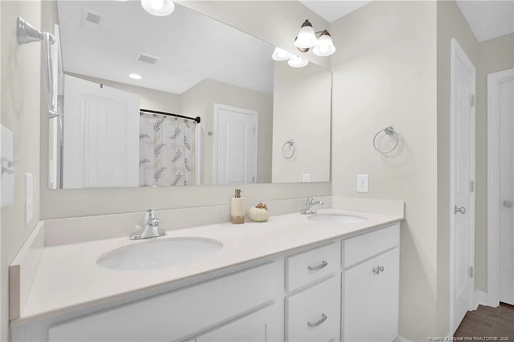 1029 Woodyhill Lane - MJ — Photo 4