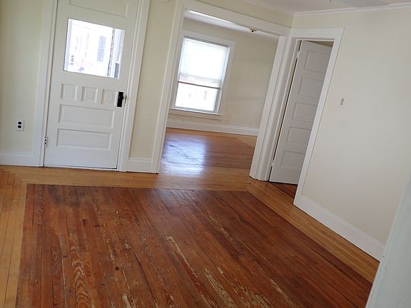 4th image of 13 Ackley St #1