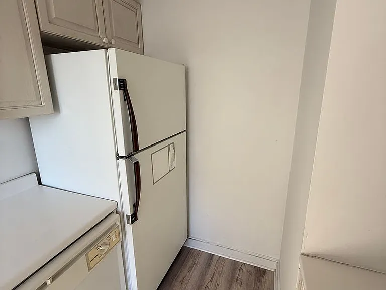 1742 Washington St #3 — Photo 4