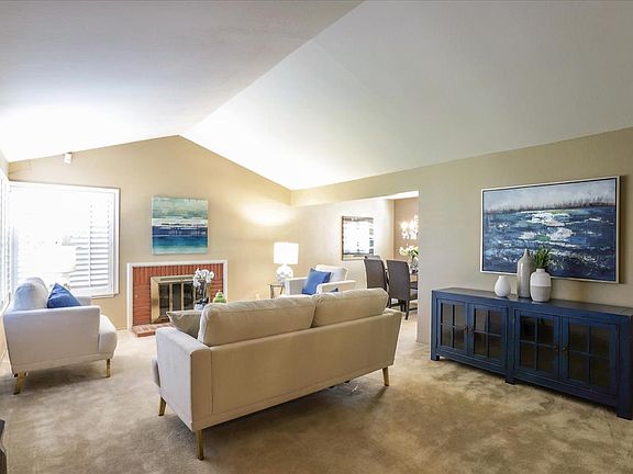 3rd image of 365 Landeros Dr