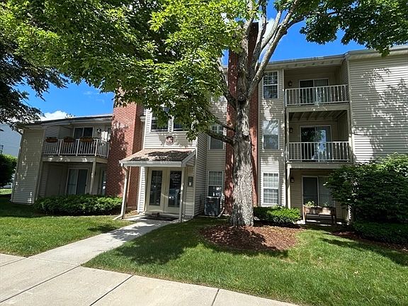 2nd image of 14 Walden Dr APT 4