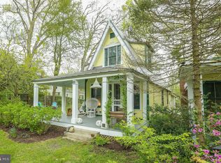 15 Circle Cir, Washington Grove, MD 20880