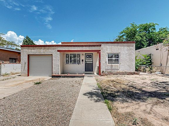 3rd image of 808 Wilmoore Dr SE