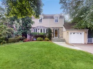 5 Longview Dr, Eastchester, NY 10709