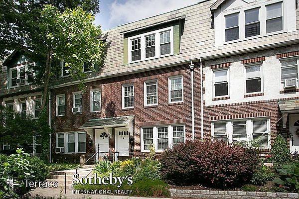 1st image of 10107 Ascan Ave #1