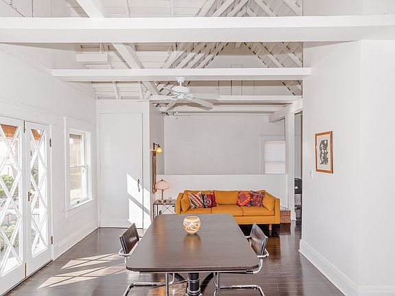 3rd image of 1315 Kellam Ave #2