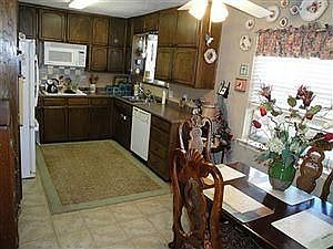 3rd image of 2025 Knoxville Dr