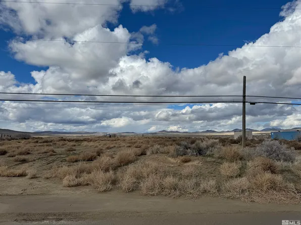 13023224 Market St, Winnemucca, NV 89445