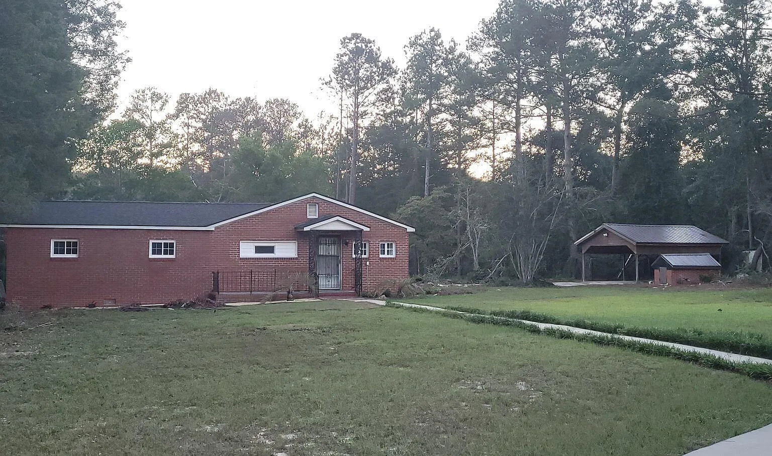 3 bed, 1.5 bath, $1,500 — Photo 2