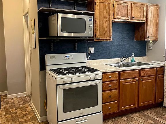 3rd image of 6010 W Seminole St #G