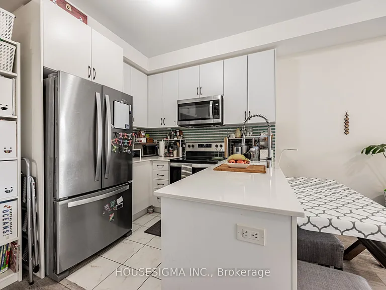 713 Lawrence Ave W #5 — Photo 17