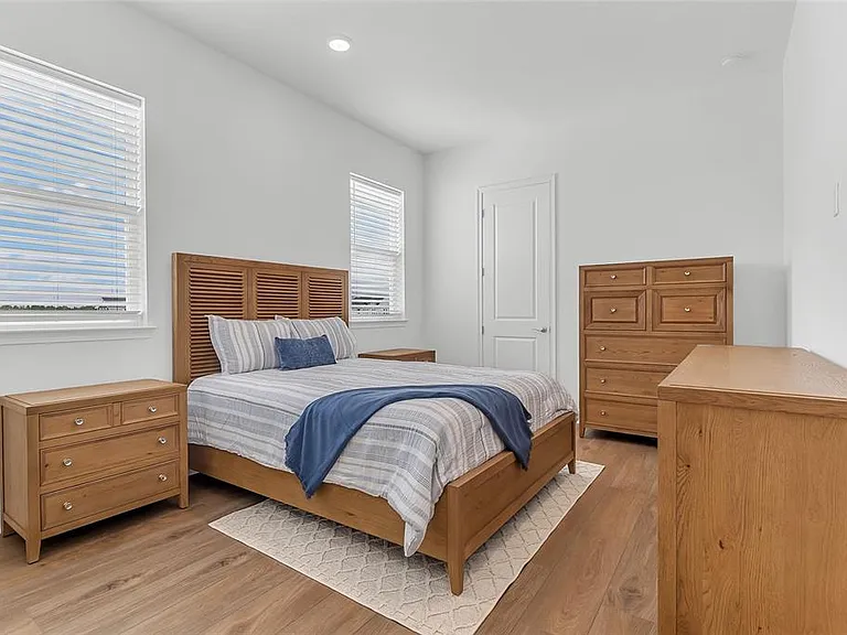 9687 Macbride Dr — Photo 11