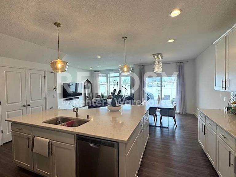 7216 Walnut Grove Ln N — Photo 14