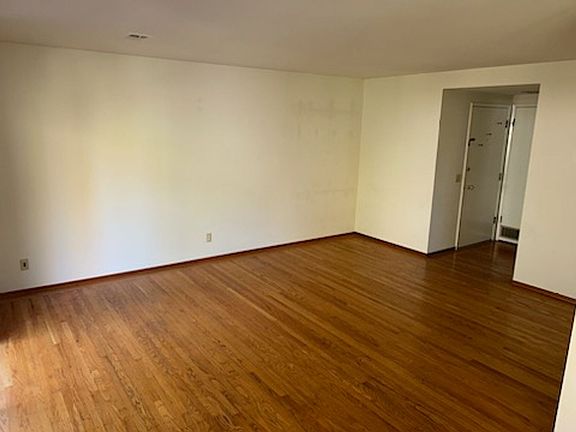 4th image of 825 Cowper St APT G