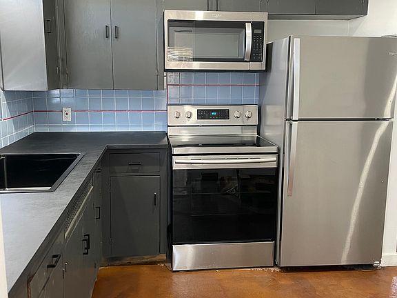 5th image of 1857 E Earll Dr #1