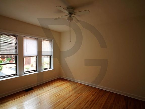5th image of 3823 N Fremont St #38275W1