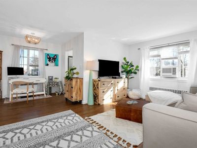 407 W Main St APT 110B, Huntington, NY, 11743