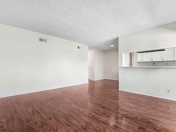4th image of 1428 Lyndon St APT 3