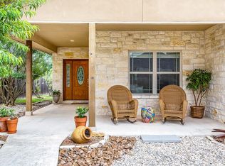 813 Dogwood Ln, Fredericksburg, TX 78624