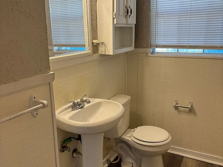 1822 N Alexander St — Photo 8