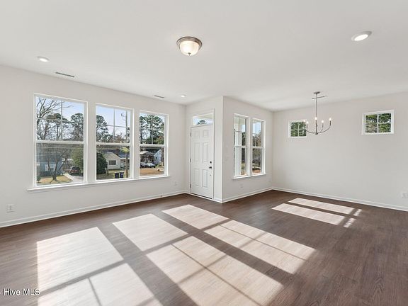 4th image of 1427 Goldsboro Avenue