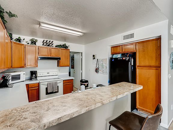 4th image of 6447 W Golden Ln