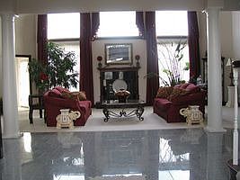 4th image of 611 S Deer Lake Dr W