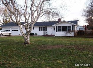 517 Masonic Park Rd, Marietta, OH 45750