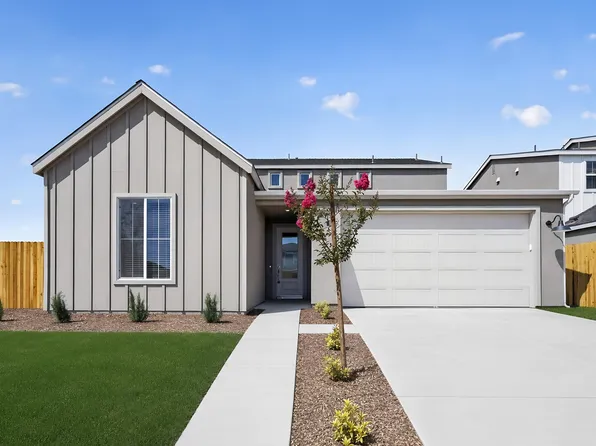 7829 Blackwater Valley Dr, Bakersfield, CA 93311