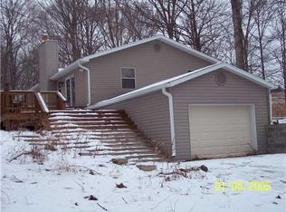 548 E Sherfield Rd, Spencer, IN 47460
