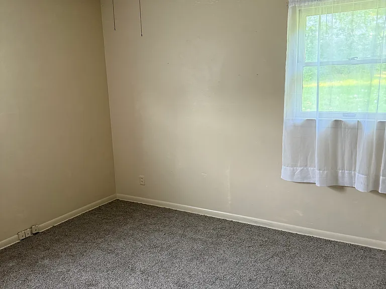 443 N Washington Ave — Photo 8