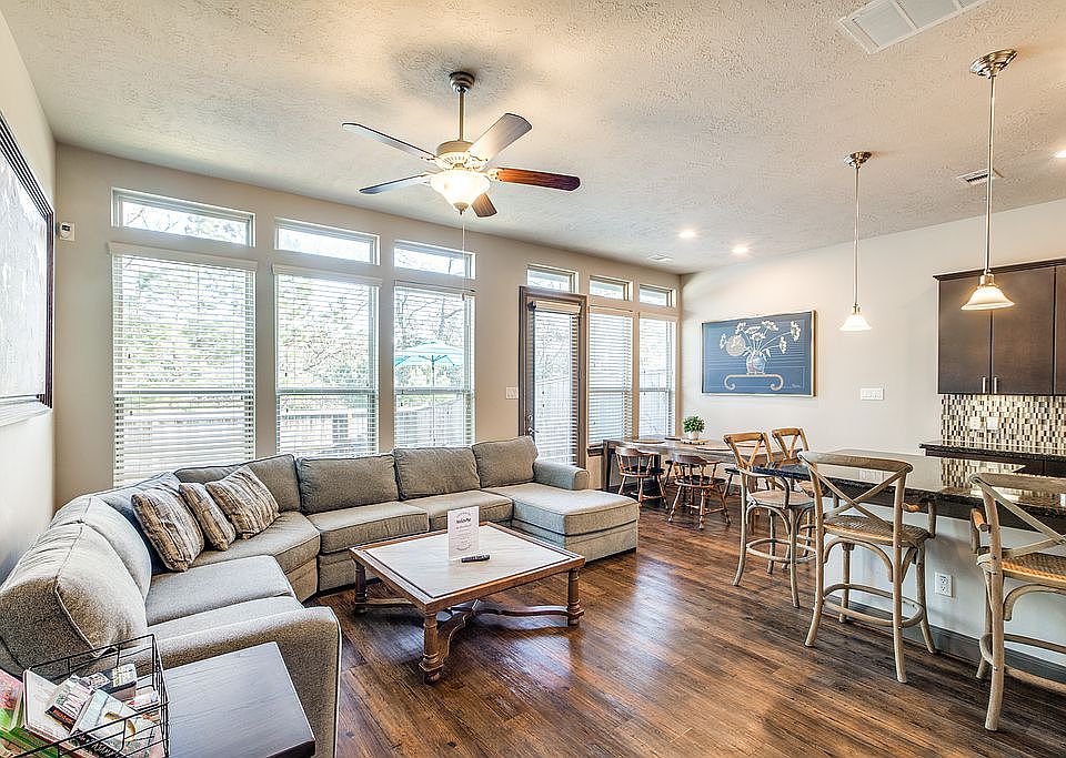 1st image of 86 Aventura Pl