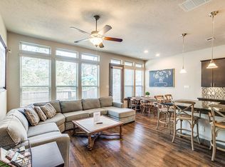 86 Aventura Pl, The Woodlands, TX 77389