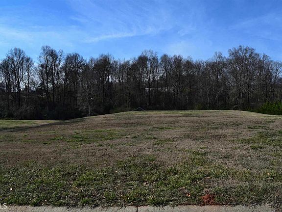 5th image of 289 Cedar Creek Dr