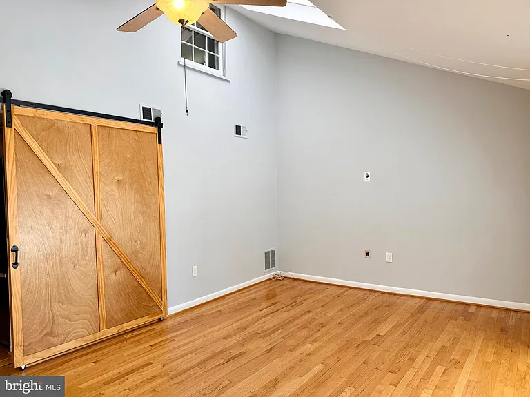 3001 S Grant St — Photo 14