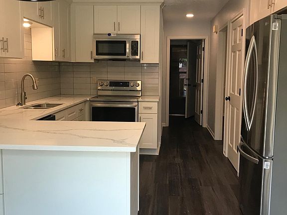 4th image of 8338 W 120th St