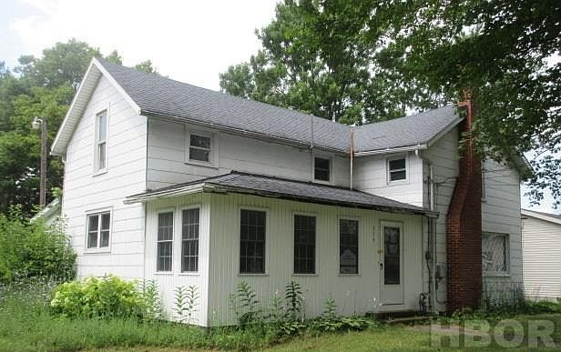 1st image of 313 S Broadway St