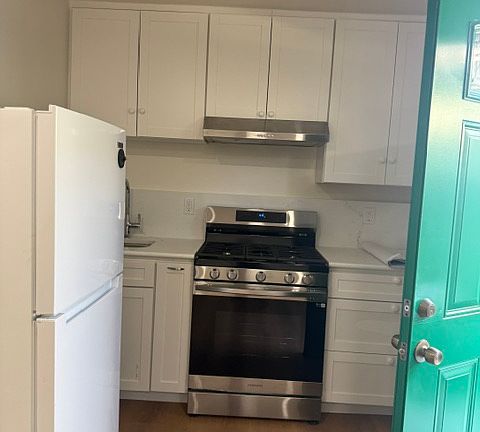 3rd image of 1609 San Pascual St #1