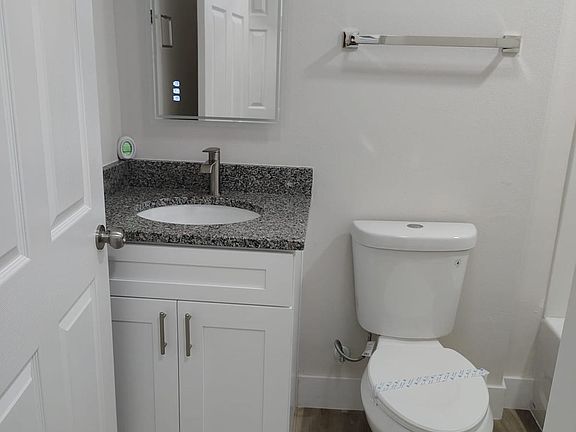 4th image of 475 Umatilla Blvd #22